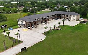 Lux Inn And Suites